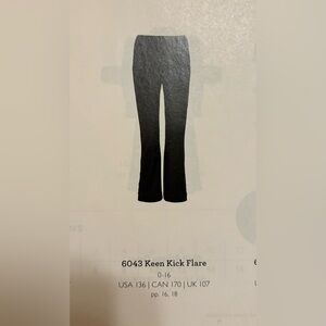 Cabi navy blue Keen Kick Flare dress pants.